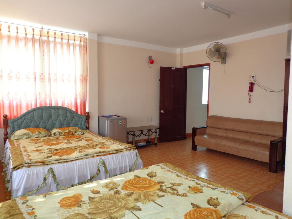Phuong Tung Hotel Da Lat Zewnętrze zdjęcie