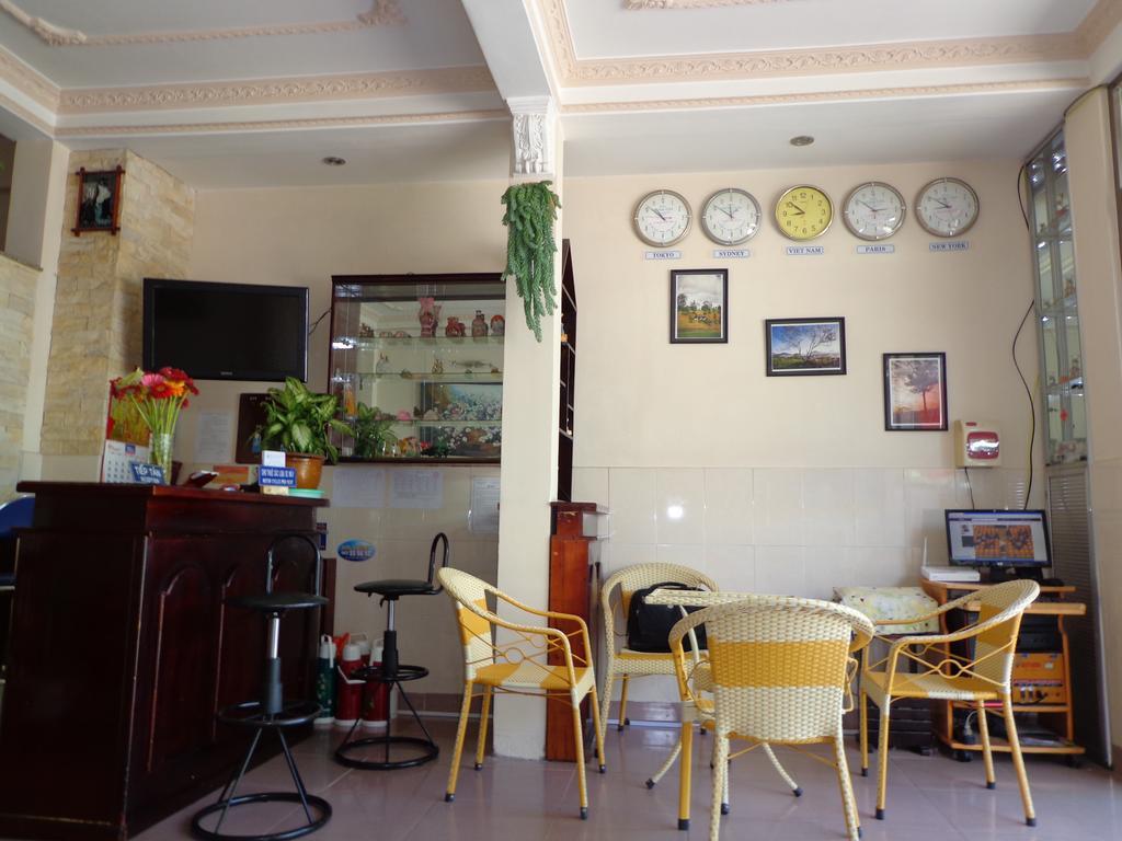 Phuong Tung Hotel Da Lat Zewnętrze zdjęcie