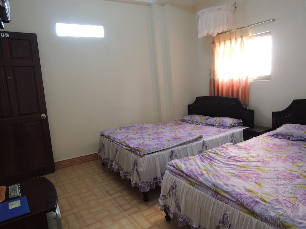 Phuong Tung Hotel Da Lat Zewnętrze zdjęcie