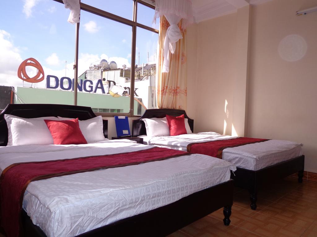 Phuong Tung Hotel Da Lat Zewnętrze zdjęcie