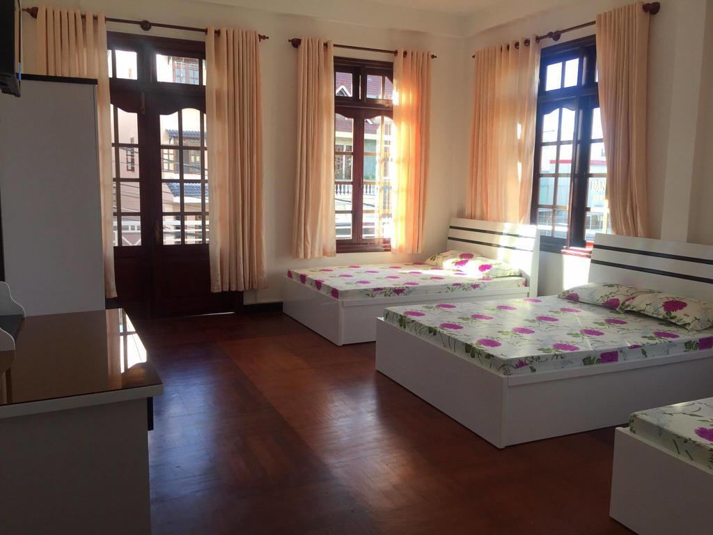 Phuong Tung Hotel Da Lat Zewnętrze zdjęcie